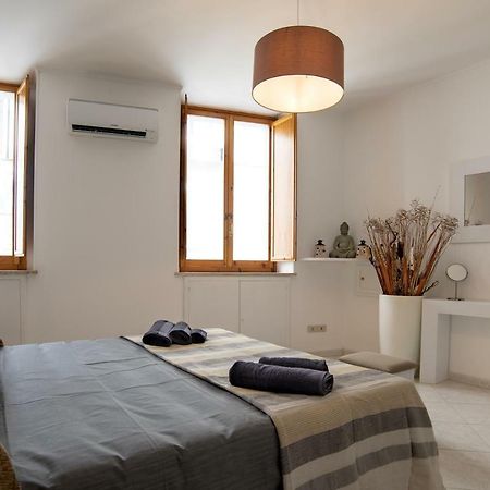Apartamento La Casa Nel Corso Cagliari Exterior foto