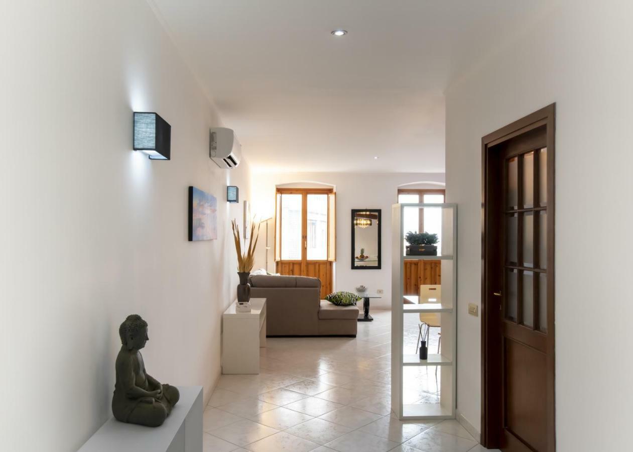 Apartamento La Casa Nel Corso Cagliari Exterior foto